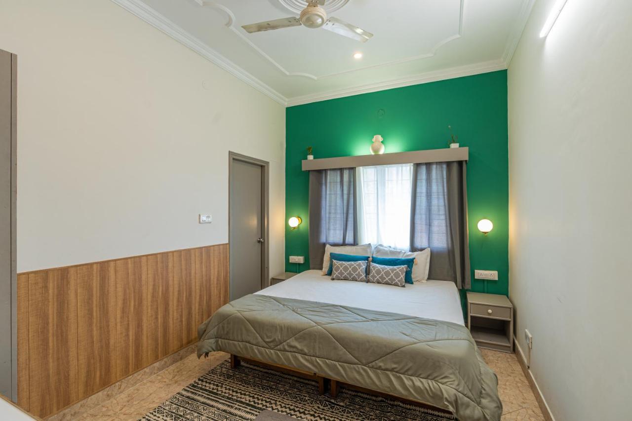 Hostel Madpackers Rishikesh Laxman Jhula Exterior foto
