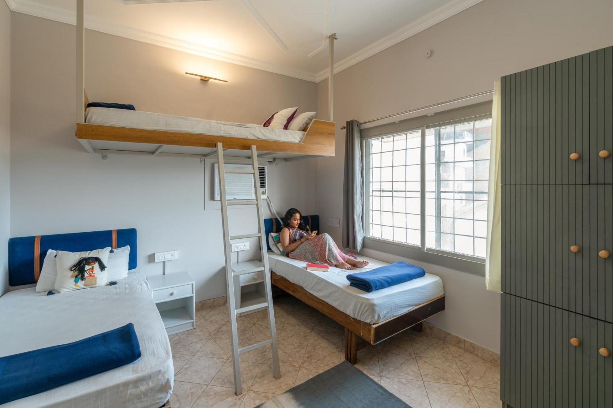 Hostel Madpackers Rishikesh Laxman Jhula Exterior foto